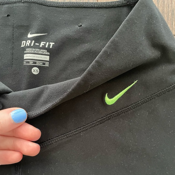 Nike Cropped Leggings - Black with green and blue mesh - Picture 6 of 6